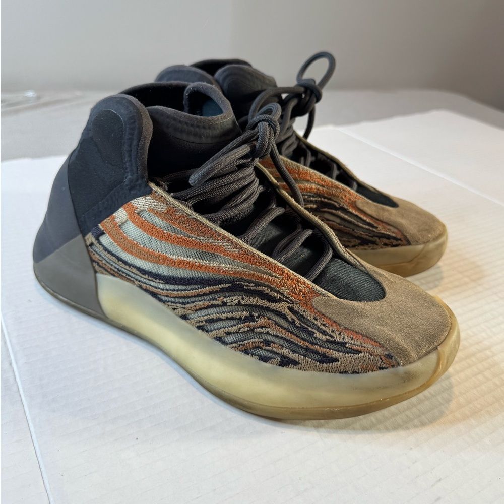 adidas Yeezy QNTM Flash Orange BNIB DS Size 7  GW5314